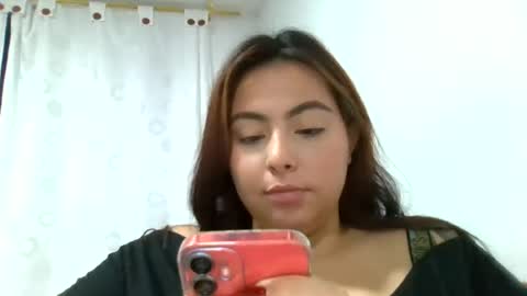 Snapshot of yessica_08 chatting on July 1, 2026, 2:35 am yessica and andres online show from July 1, 2026, 2:35 am