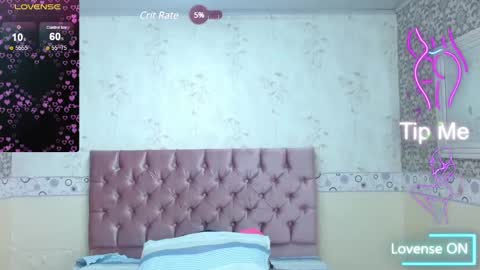 IM YESSICA online show from February 14, 2025, 5:09 am