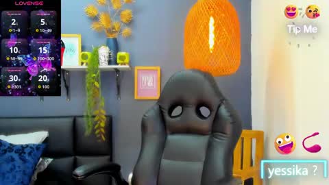 Snapshot of yessika_parker chatting on July 6, 2026, 8:44 am yessika_parker online show from July 6, 2026, 8:44 am