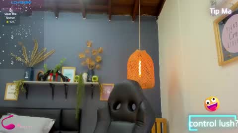 Snapshot of yessika_parker chatting on August 4, 2026, 8:50 am yessika_parker online show from August 4, 2026, 8:50 am