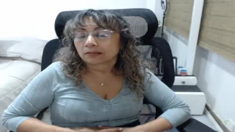 Snapshot of yessilatin chatting on July 4, 2026, 12:39 am jessy online show from July 4, 2026, 12:39 am