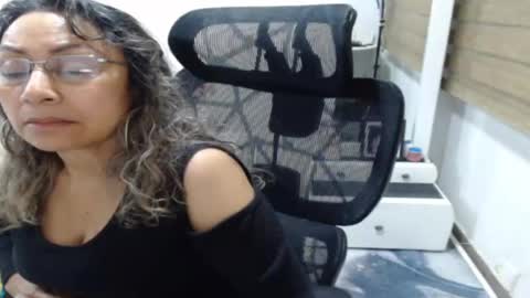 Snapshot of yessilatin chatting on July 27, 2026, 12:50 am jessy online show from July 27, 2026, 12:50 am