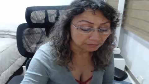 Snapshot of yessilatin chatting on August 9, 2026, 3:23 am jessy online show from August 9, 2026, 3:23 am