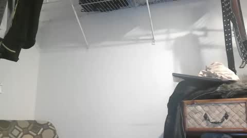 CUMONURFACE online show from December 19, 2024, 2:02 pm