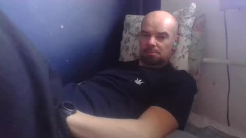 Snapshot of yewloo chatting on March 8, 2025, 8:22 am yewloo online show from March 8, 2025, 8:22 am