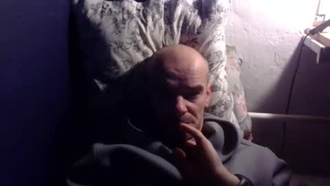 Snapshot of yewloo chatting on October 27, 2025, 3:49 pm yewloo online show from October 27, 2025, 3:49 pm