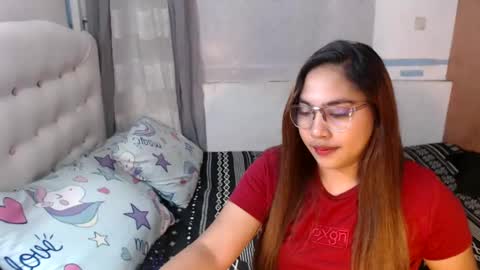 yhang_slut online show from December 7, 2024, 8:33 am