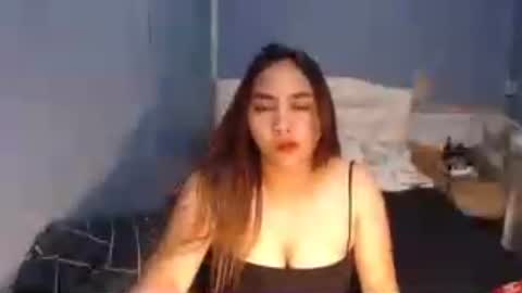 Snapshot of yhang_slut chatting on June 20, 2026, 10:29 am yhang_slut online show from June 20, 2026, 10:29 am