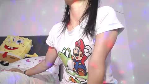Snapshot of yinn_silver chatting on January 28, 2025, 6:49 am Yiny online show from January 28, 2025, 6:49 am