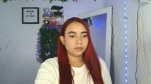 yiscam222 online show from April 15, 2026, 11:39 am