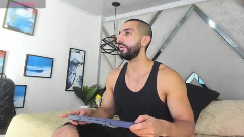 Snapshot of yiyo10_ chatting on January 1, 2025, 1:47 am Yiyo online show from January 1, 2025, 1:47 am