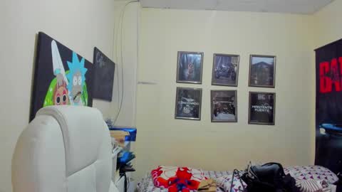 yker online show from September 30, 2025, 9:31 pm