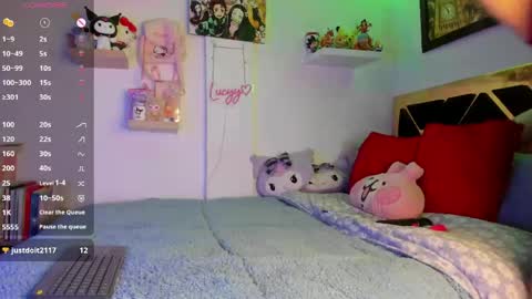 lucy online show from May 1, 2026, 8:35 pm