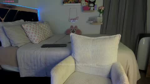 lucy online show from June 25, 2026, 4:23 am