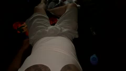 yngnhun9 online show from April 19, 2026, 2:27 pm