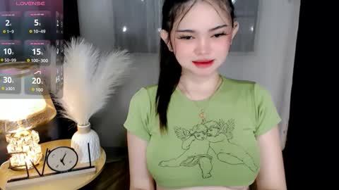 Snapshot of yogirl_abby chatting on January 12, 2026, 6:51 am Hi i am Abby i am Filipina Aussie youve ever wanted to meet NOT INTO CHEAP GUY online show from January 12, 2026, 6:51 am