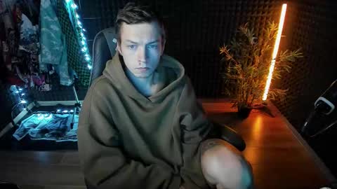 Snapshot of yoi_aji chatting on October 2, 2025, 6:31 am You can ask my name in pm online show from October 2, 2025, 6:31 am