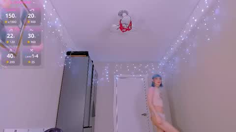 Mikaella - Mika online show from February 18, 2026, 8:27 pm