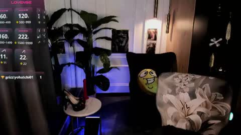 Snapshot of yolanda_kiss chatting on July 3, 2026, 9:32 pm Yolanda online show from July 3, 2026, 9:32 pm