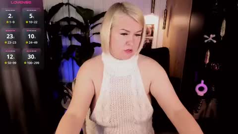 Snapshot of yolanda_kiss chatting on July 12, 2026, 8:55 pm Yolanda online show from July 12, 2026, 8:55 pm
