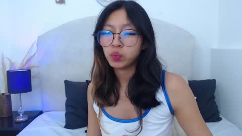 Yommi Winx online show from February 1, 2025, 10:23 pm