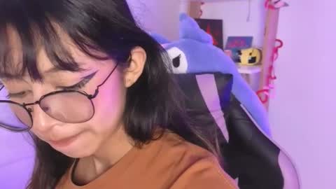 Snapshot of yommi_winx chatting on November 8, 2025, 9:02 pm Yommi Winx online show from November 8, 2025, 9:02 pm