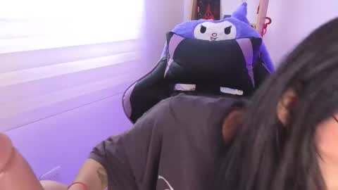 Snapshot of yommi_winx chatting on November 9, 2025, 3:54 pm Yommi Winx online show from November 9, 2025, 3:54 pm