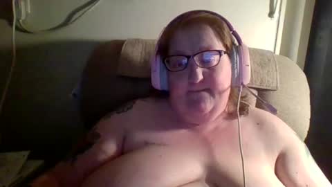 yomoopy online show from January 28, 2025, 7:43 am