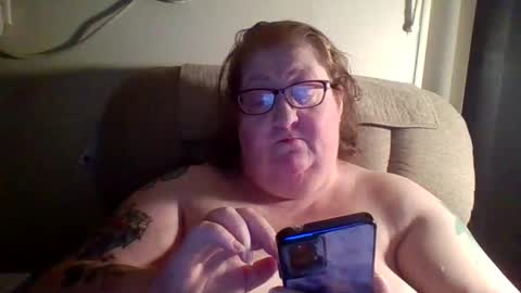 yomoopy online show from February 15, 2025, 4:25 am