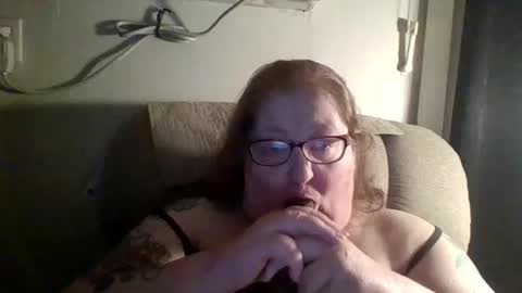 yomoopy online show from March 12, 2025, 6:51 am