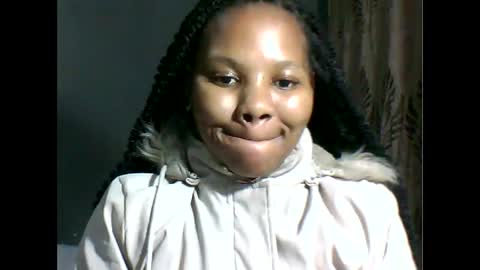 amazingkellyxx online show from February 16, 2025, 4:53 pm