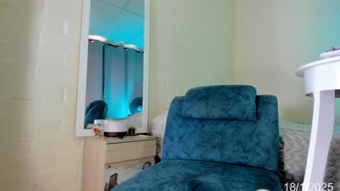 yonier_maru online show from January 18, 2025, 5:26 pm