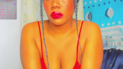 yonnsol_avril online show from June 19, 2026, 7:17 pm