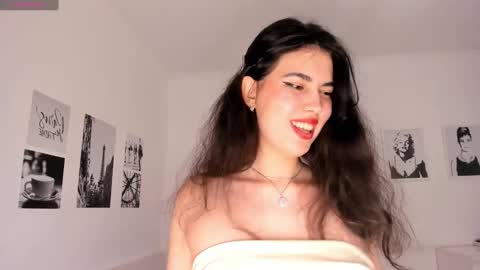 yooleen online show from February 19, 2025, 2:55 am