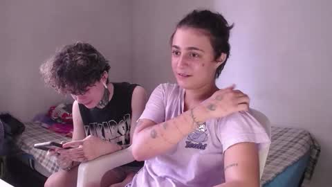 Little Mike Independent model online show from October 9, 2025, 5:00 pm