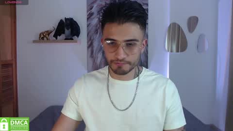 yoshy_man online show from January 24, 2025, 3:32 am