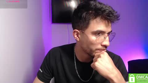 yoshy_man online show from June 25, 2026, 4:56 am