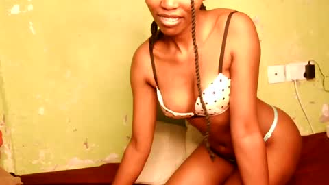 Snapshot of yosweetslut chatting on July 13, 2026, 2:20 pm Sweetkitty online show from July 13, 2026, 2:20 pm