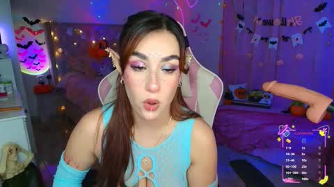 Ana online show from October 22, 2025, 5:19 am