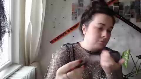 Aurora online show from October 7, 2025, 10:56 am