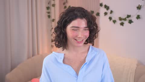 Elizabeth brunette -- Darline blonde  online show from December 7, 2024, 7:05 am