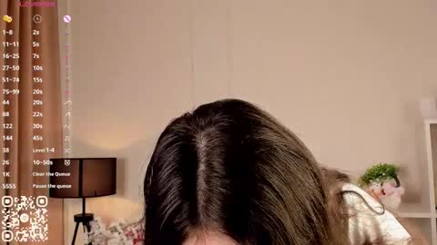 Snapshot of you_fell_in_love chatting on September 20, 2025, 8:26 am Elizabeth brunette -- Darline blonde  online show from September 20, 2025, 8:26 am