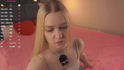 Snapshot of you_fell_in_love chatting on October 26, 2025, 7:31 pm Elizabeth brunette -- Darline blonde  online show from October 26, 2025, 7:31 pm