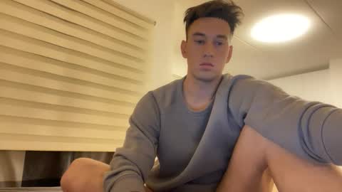 Snapshot of youcan__ chatting on September 30, 2025, 2:55 pm youcan__ online show from September 30, 2025, 2:55 pm