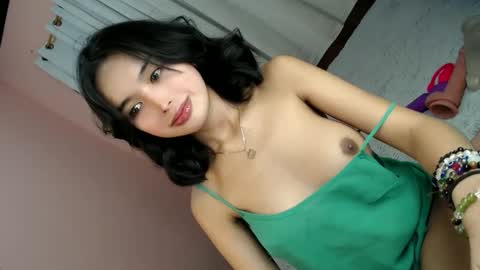 Snapshot of yougotelise69 chatting on December 9, 2024, 10:22 am HAPPY BIRTHDAY TO ME online show from December 9, 2024, 10:22 am