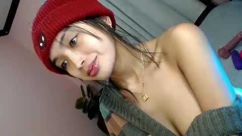 Snapshot of yougotelise69 chatting on January 12, 2025, 9:19 am HAPPY BIRTHDAY TO ME online show from January 12, 2025, 9:19 am
