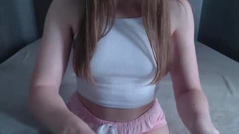 YouLoveFantasy online show from May 20, 2026, 5:35 am