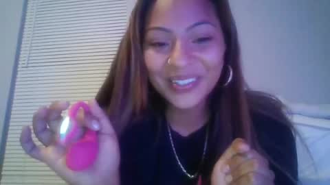 Snapshot of youluvkitty chatting on June 24, 2026, 2:21 am youluvkitty online show from June 24, 2026, 2:21 am