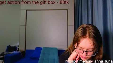 Snapshot of younona chatting on March 20, 2026, 5:07 pm Anna and Luna online show from March 20, 2026, 5:07 pm