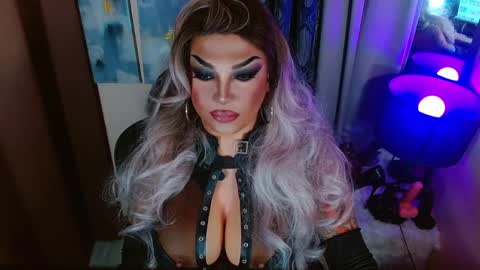 QUEEN MADISON  online show from April 28, 2026, 8:47 pm
